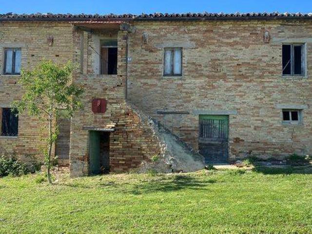 Rustico in vendita a Marche, Macerata