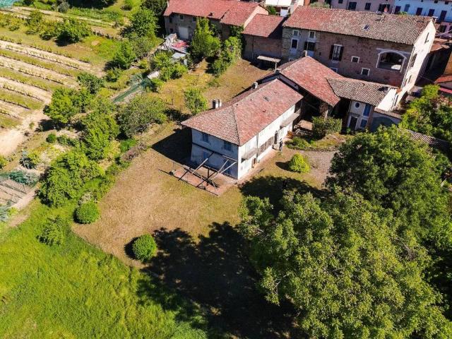 Rustico in vendita a Piemonte, Asti