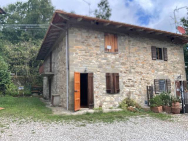Rustico in vendita a Montemignaio, Toscana