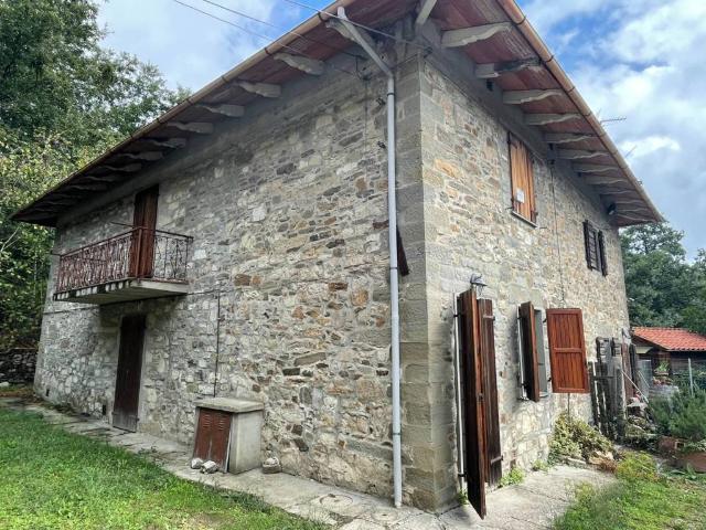 Rustico in vendita a Montemignaio, Toscana