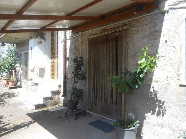 Rustico in vendita a Lapio, Campania