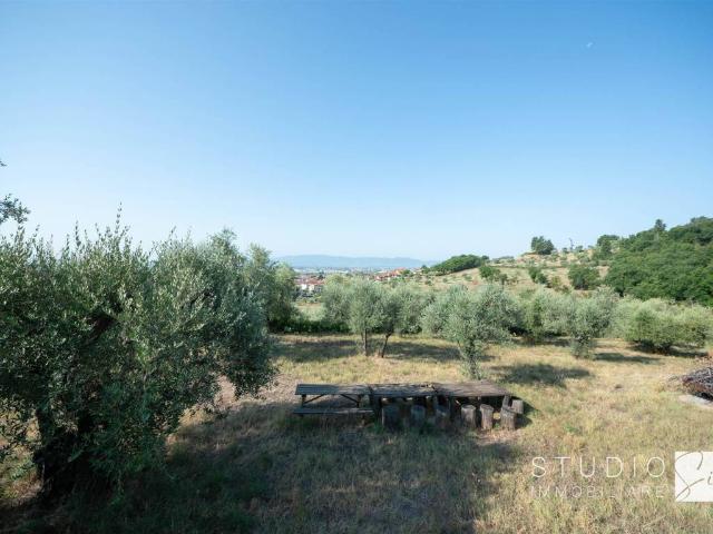 Rustico in vendita a Riva di Bagnolo, Montemurlo