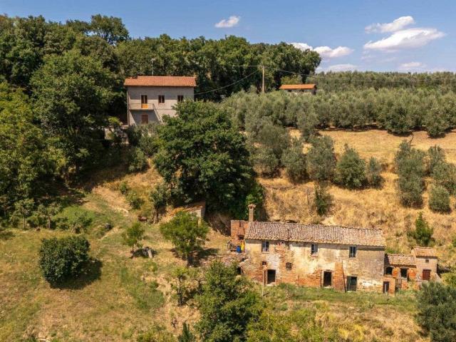 Rustico in vendita a Abbadia Di Montepulciano, Toscana