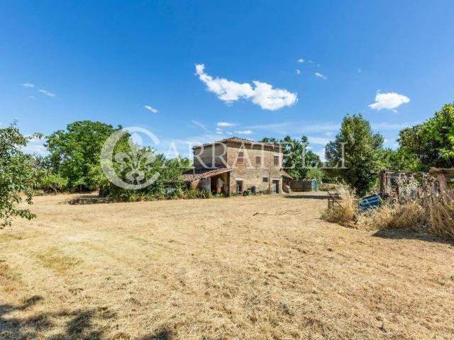 Rustico in vendita a Abbadia Di Montepulciano, Toscana