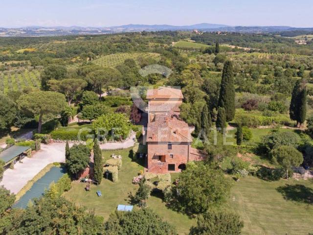 Rustico in vendita a Abbadia Di Montepulciano, Toscana