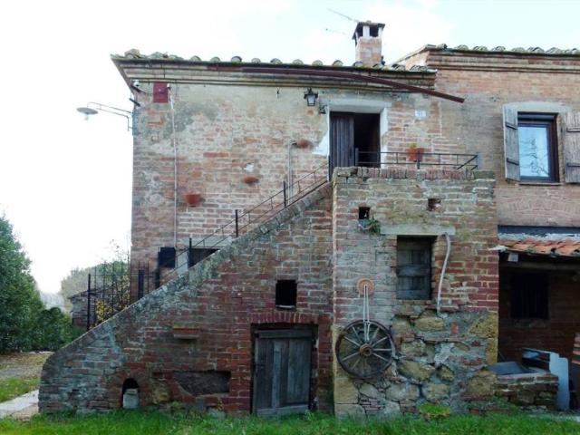 Rustico in vendita a Abbadia Di Montepulciano, Toscana