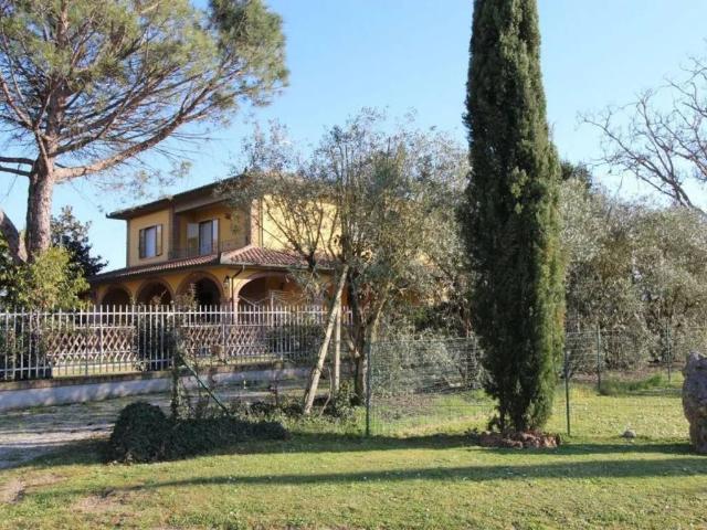 Rustico in vendita a Abbadia Di Montepulciano, Toscana