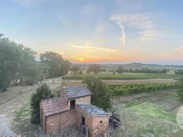 Rustico in vendita a Abbadia Di Montepulciano, Toscana