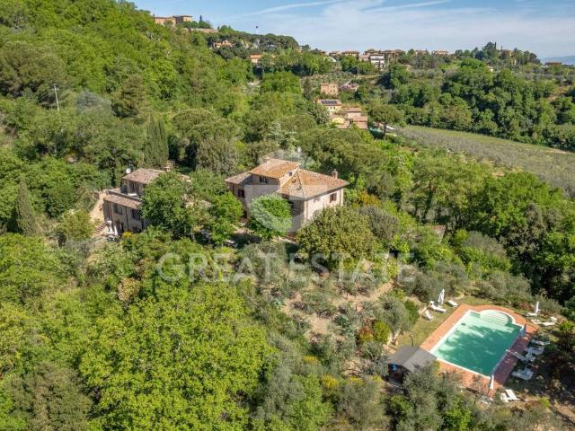 Rustico in vendita a Abbadia Di Montepulciano, Toscana