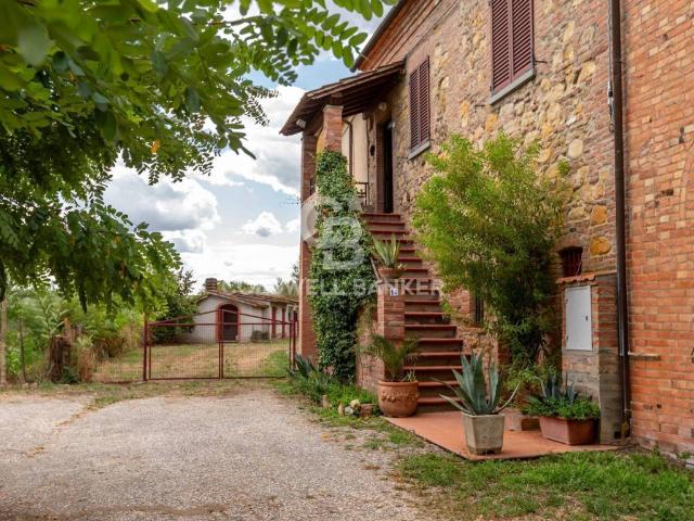 Rustico in vendita a Abbadia Di Montepulciano, Toscana