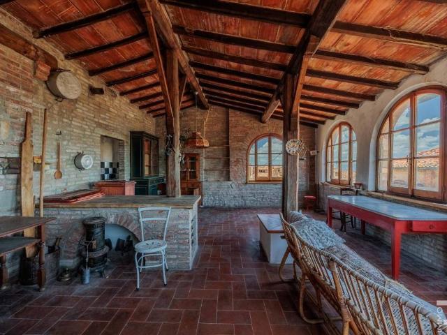Rustico in vendita a Abbadia Di Montepulciano, Toscana