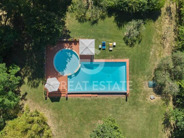 Rustico in vendita a Abbadia Di Montepulciano, Toscana