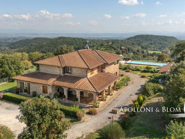 Rustico in vendita a Abbadia Di Montepulciano, Toscana