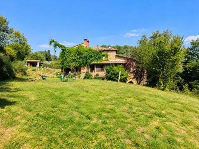 Rustico in vendita a Abbadia Di Montepulciano, Toscana