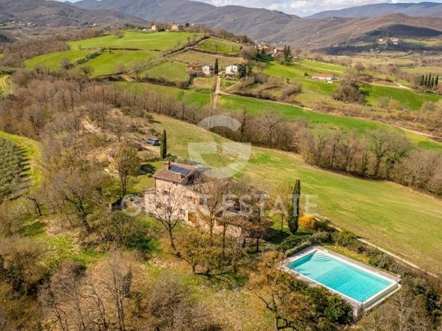 Rustico in vendita a Monterchi, Toscana