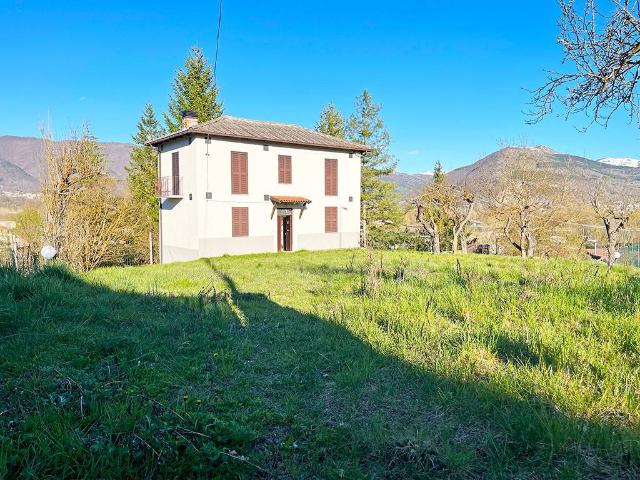 Rustico in vendita a Montereale, Abruzzo