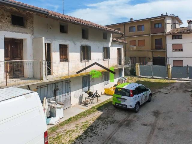 Rustico in vendita a Montereale Valcellina, Friuli-Venezia Giulia