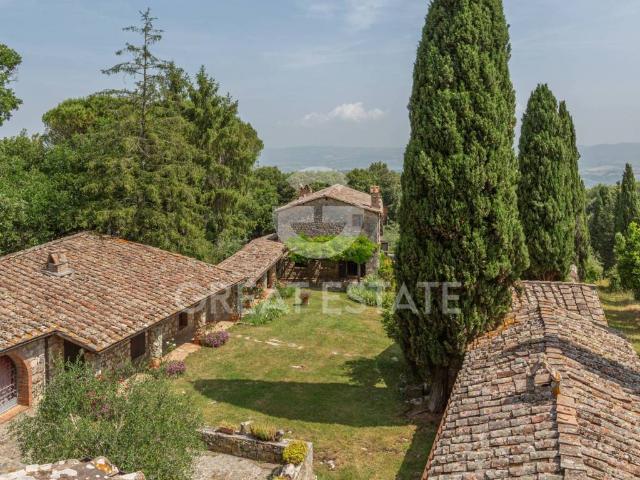 Rustico in vendita a Monteriggioni, Toscana