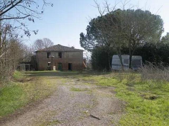 Rustico in vendita a Centro, Monteroni d'Arbia