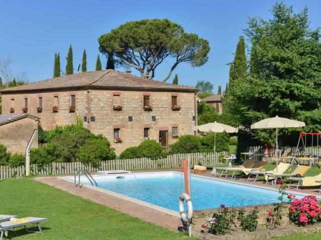 Rustico in vendita a Monteroni D'arbia, Toscana