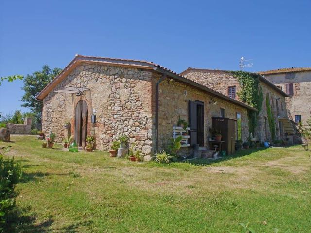 Rustico in vendita a Monteroni D'arbia, Toscana