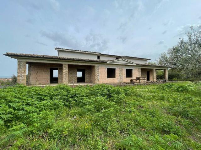 Rustico in vendita a Monterosi, Lazio