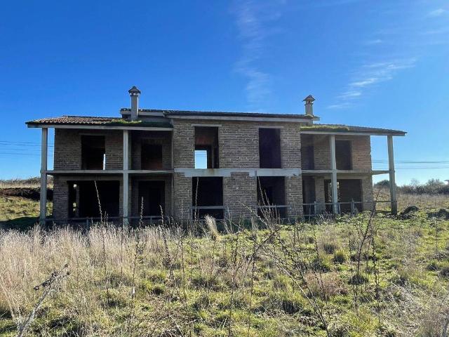 Rustico in vendita a Monterosi, Lazio