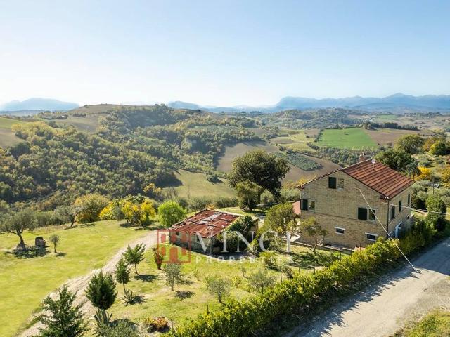 Rustico in vendita a Marche, Fermo