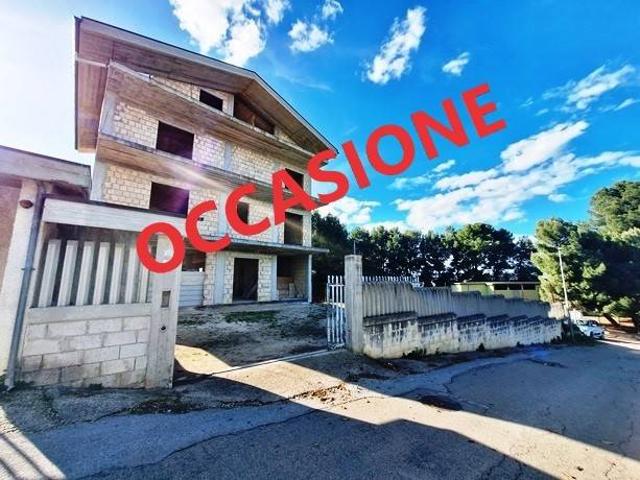 Rustico in vendita a Montesilvano, Abruzzo
