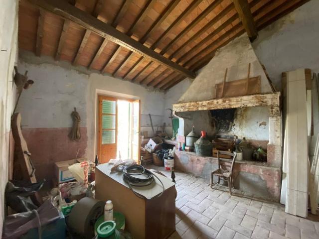 Rustico in vendita a Unione dei Comuni Circondario dell'Empolese Valdelsa, Montespertoli