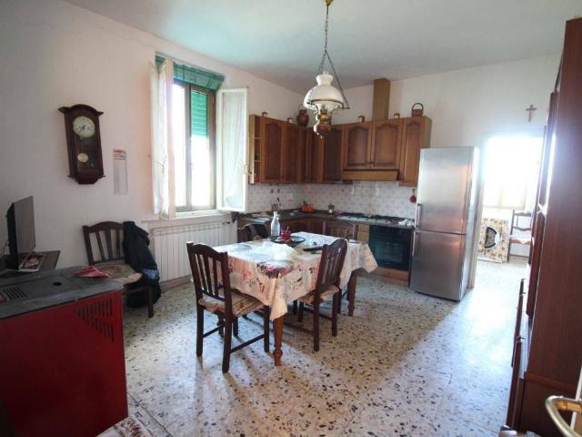 Rustico in vendita a Unione dei Comuni Circondario dell'Empolese Valdelsa, Montespertoli