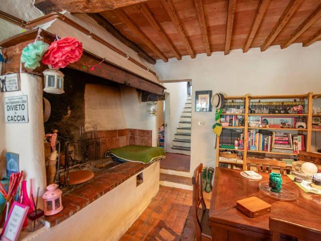 Rustico in vendita a Unione dei Comuni Circondario dell'Empolese Valdelsa, Montespertoli
