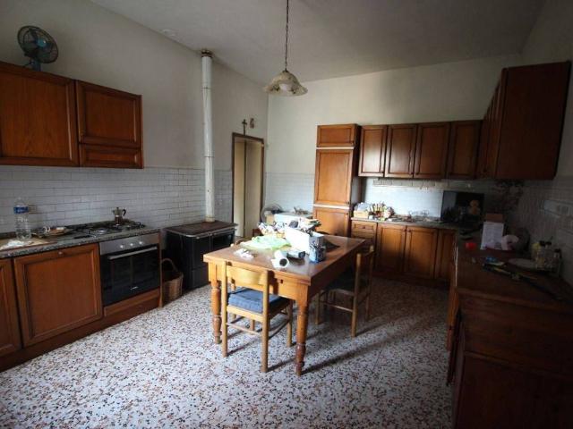 Rustico in vendita a Unione dei Comuni Circondario dell'Empolese Valdelsa, Montespertoli