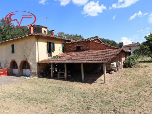 Rustico in vendita a Montevarchi, Toscana