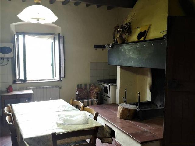 Rustico in vendita a Montevarchi, Toscana