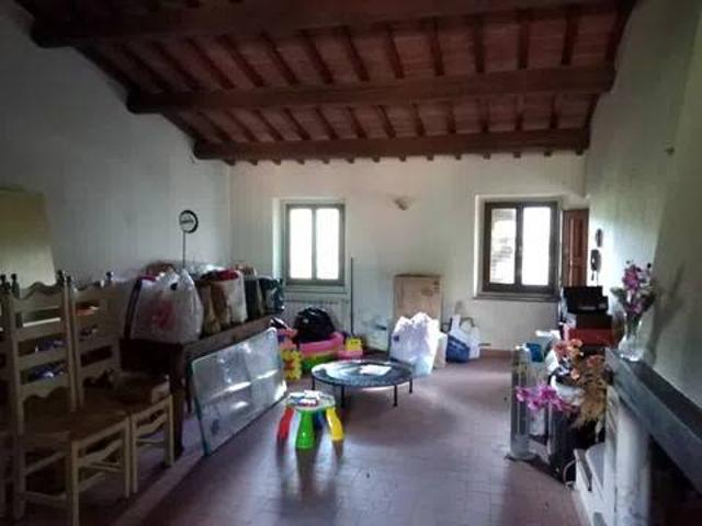 Rustico in vendita a Cappuccini, Montevarchi