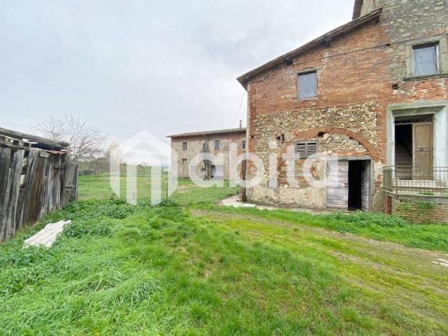 Rustico in vendita a Levanella, Montevarchi