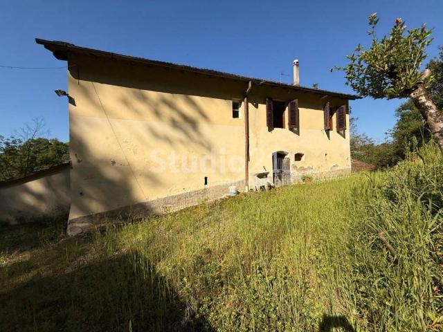 Rustico in vendita a Montevarchi, Toscana