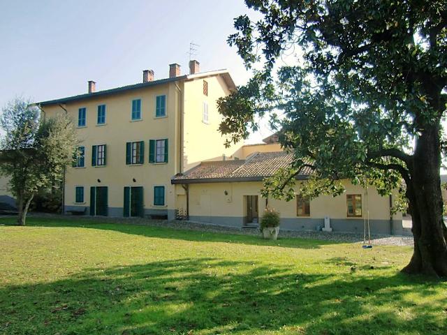 Rustico in vendita a Quattro Strade, Montevecchia