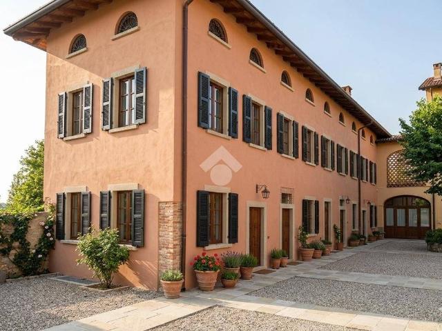 Rustico in vendita a Quattro Strade, Montevecchia