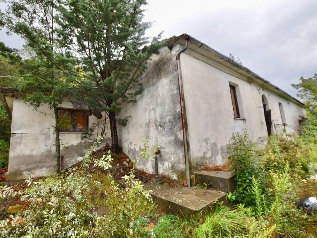 Rustico in vendita a Monteverdi Marittimo, Toscana