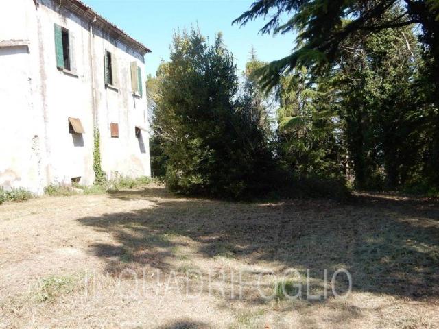 Rustico in vendita a Badia, Montiano