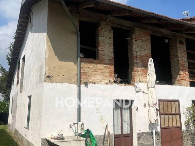 Rustico in vendita a Cinzano, Santa Vittoria d'Alba