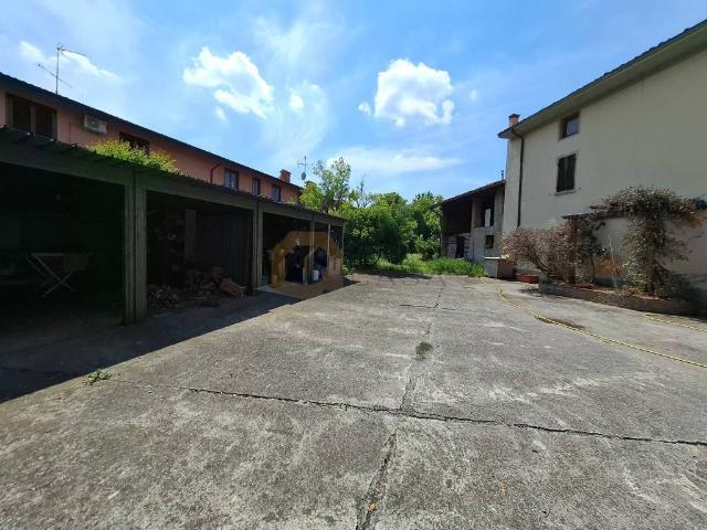 Rustico in vendita a Montichiari, Lombardia