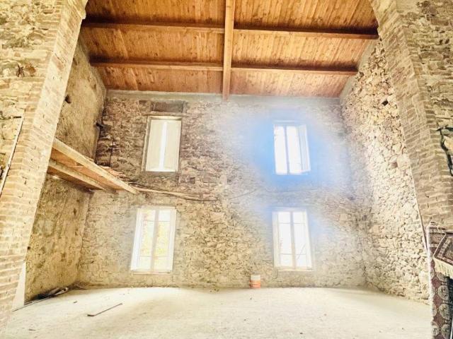 Rustico in vendita a Monticiano, Toscana