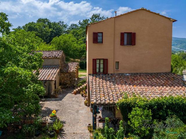 Rustico in vendita a Montieri, Toscana