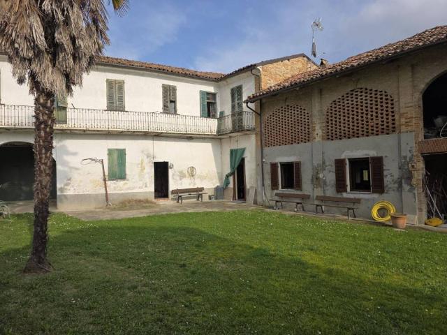 Rustico in vendita a Piemonte, Asti