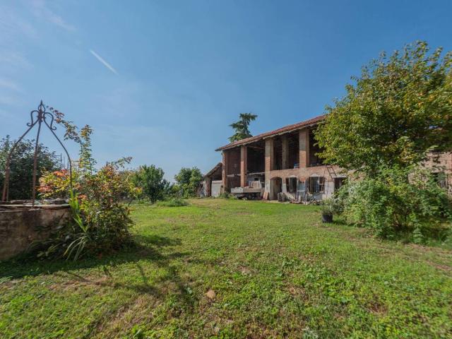 Rustico in vendita a Piemonte, Asti