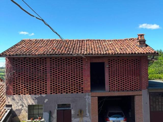 Rustico in vendita a Piemonte, Asti