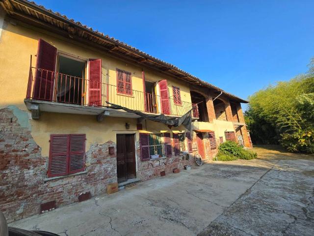Rustico in vendita a Piemonte, Asti